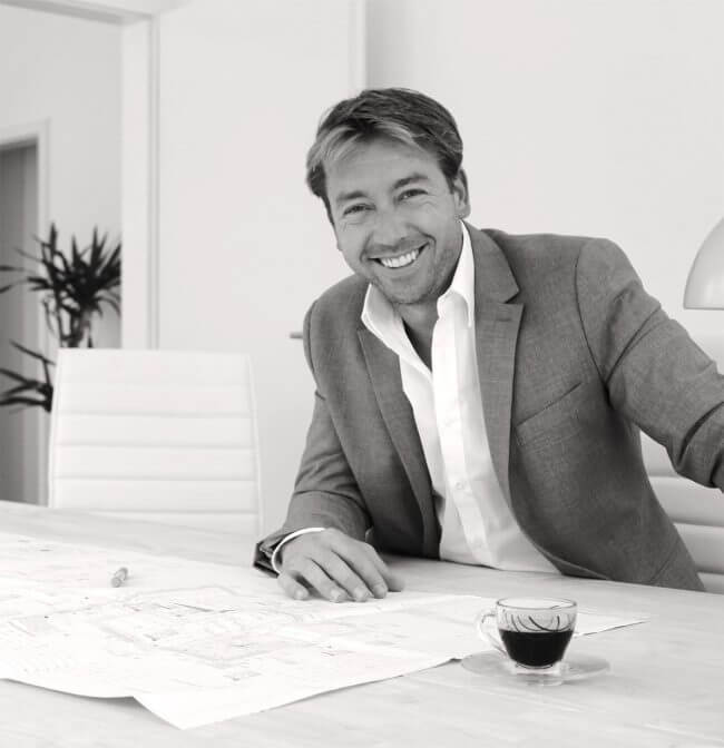 Jörg Aichinger, DEKRA-geprüfter Bausachverständiger für Altenplos